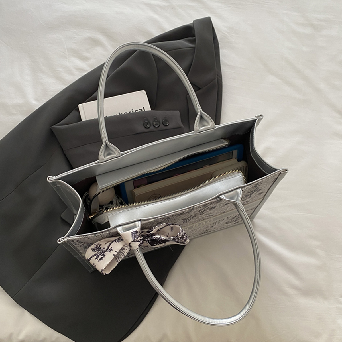 Tas Tote Wanita Mewah Elegan M - Luxury Bag Collection ulasan dan harga